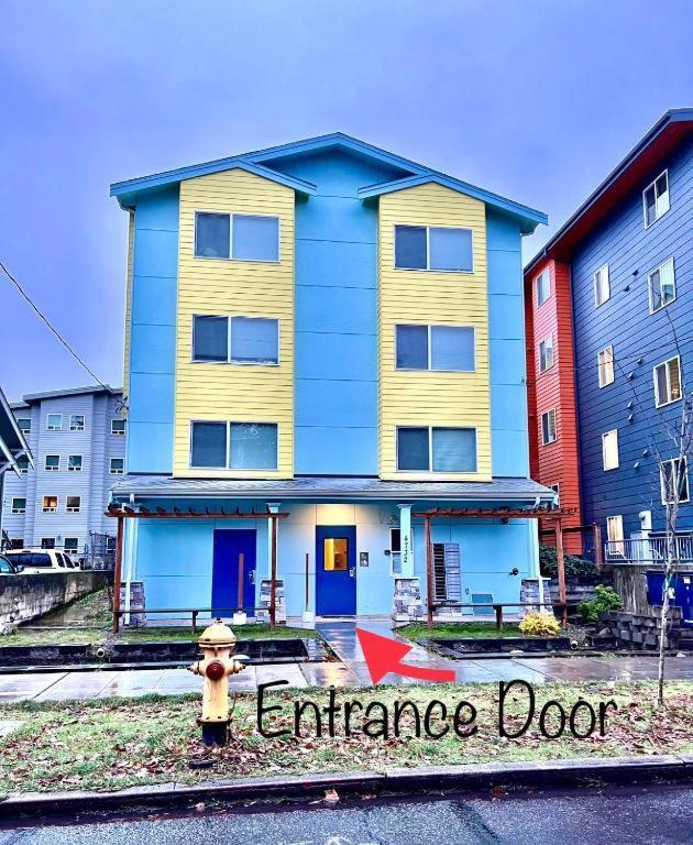 Apartment Private With Shared Bathroom With Another Unit, 10 Minutes Walk To Of Washington Seattle