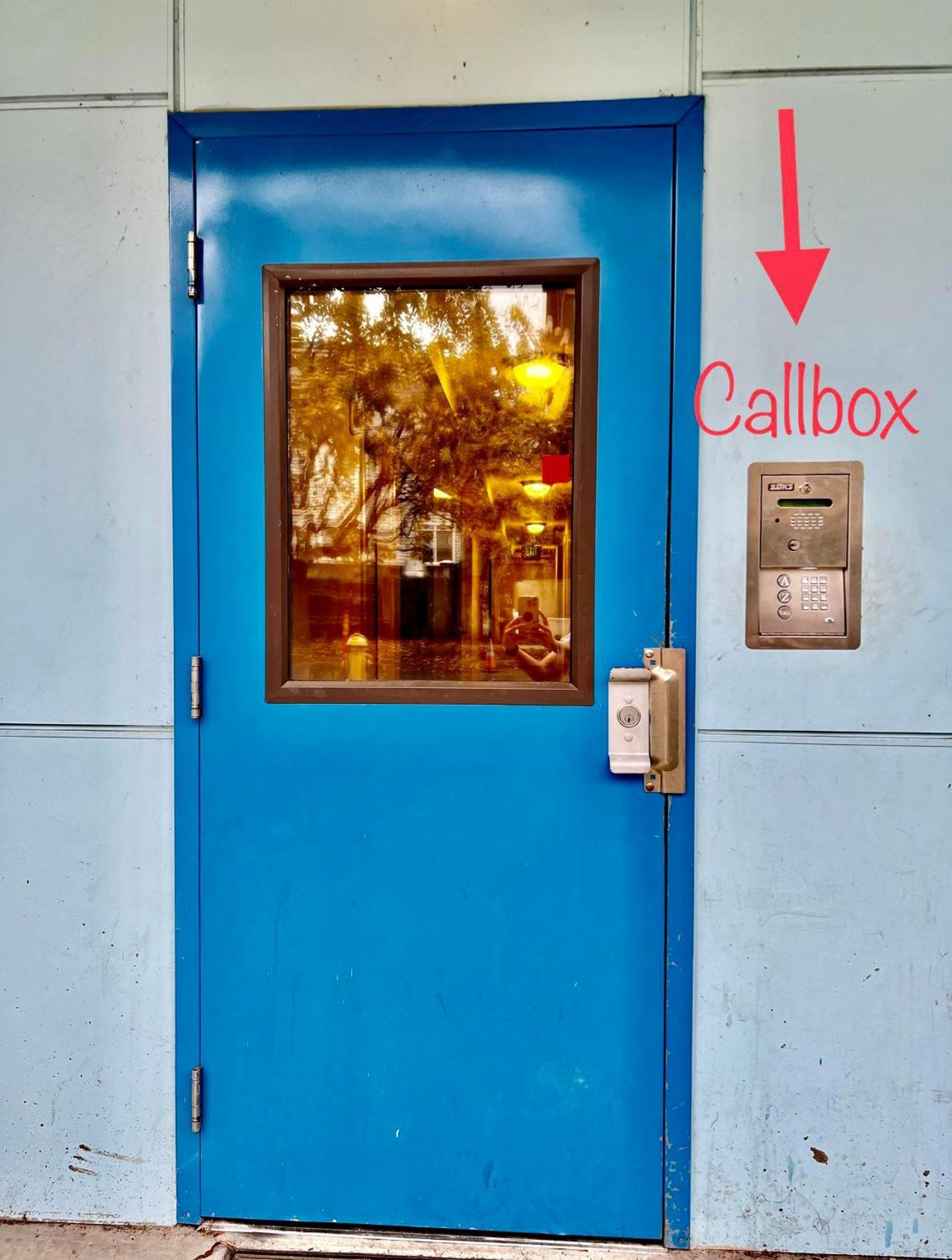 Private With Shared Bathroom With Another Unit, 10 Minutes Walk To Of Washington Seattle