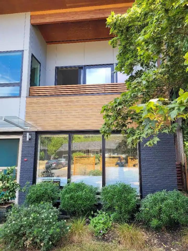 Haller Neighborhood Holiday home *