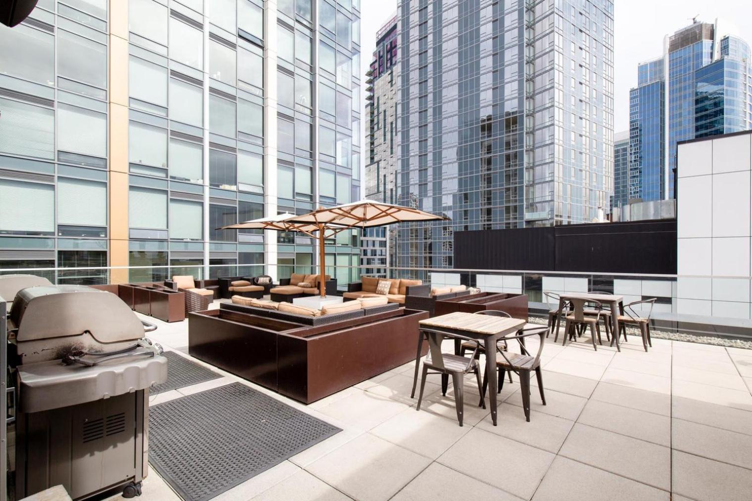 Apartment Downtown 1br W Gym Wd Walkable Location Sea-49 *