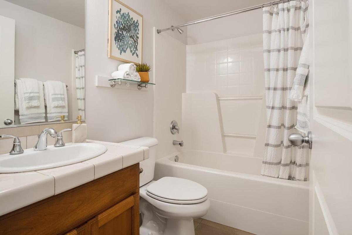 Holiday home Cheerful Capitol Hill Ac And 98 Walk Score Seattle