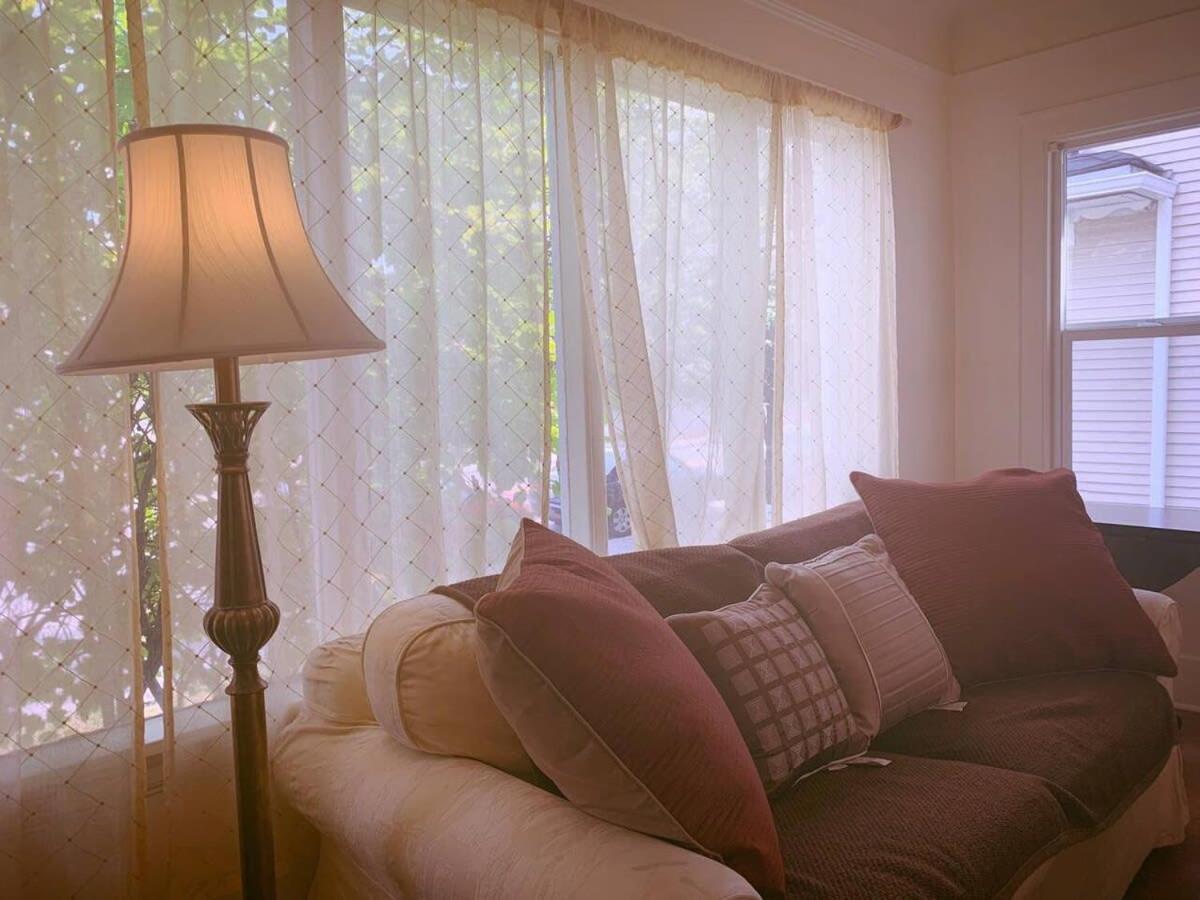 Eastlake Escape Seattle