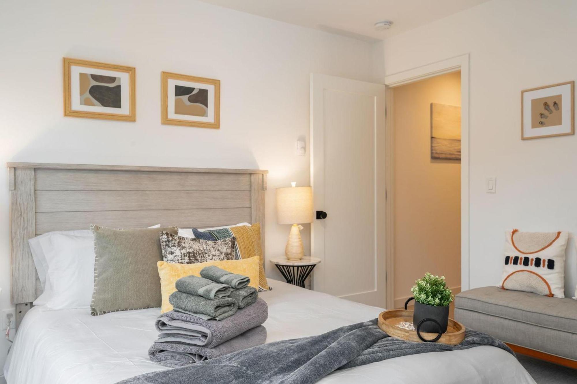 Point Haven By Betterstay Holiday home *