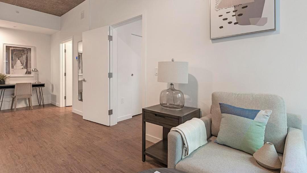 Landing At Madrone - 1 Bedroom In Central District *