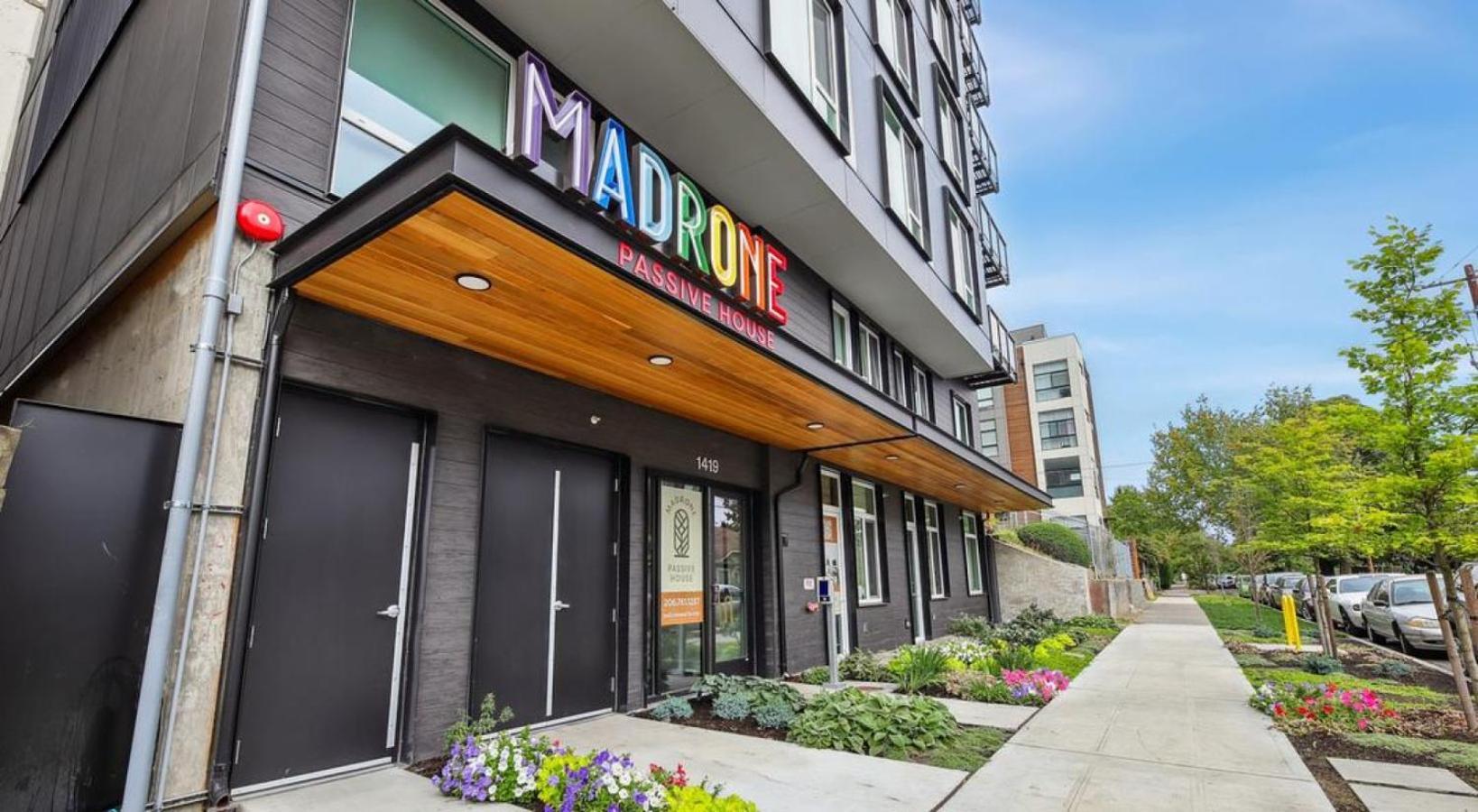 Landing At Madrone - 1 Bedroom In Central District Apartment
