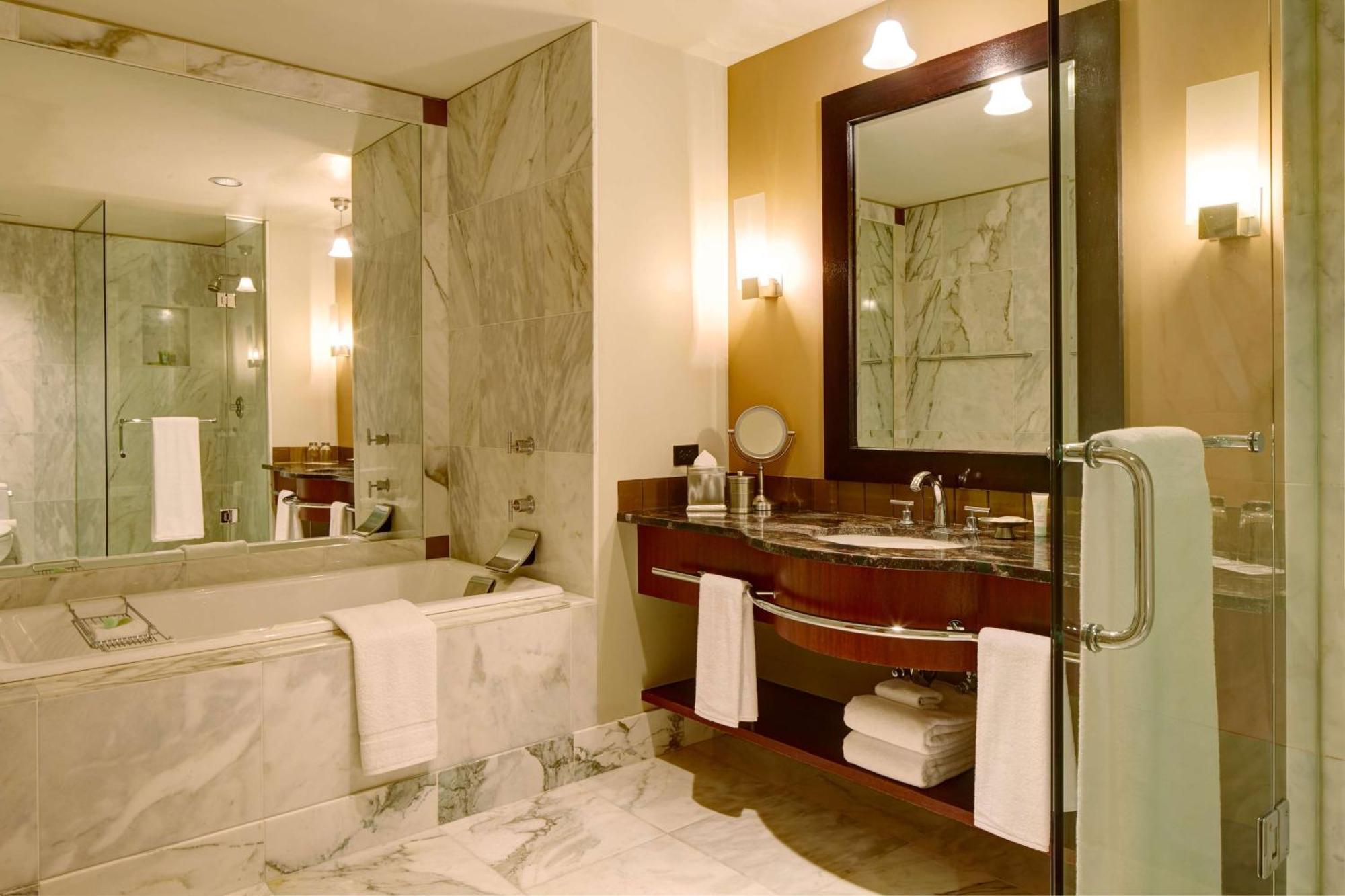Grand Hyatt Hotel 5*