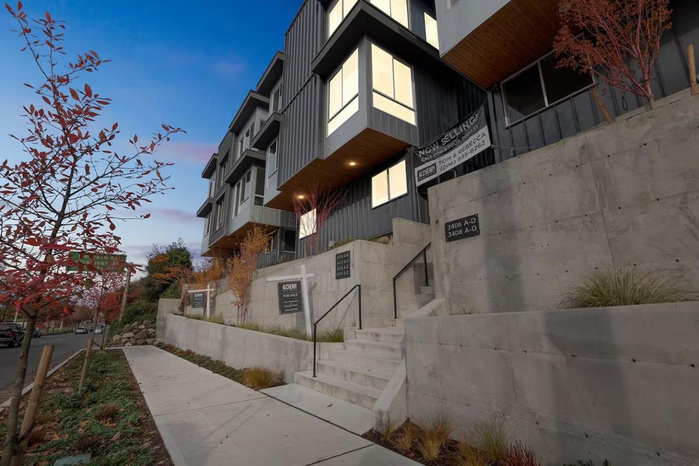 Luxe & Bright Gem - Prime Location, Roof Deck, View Seattle