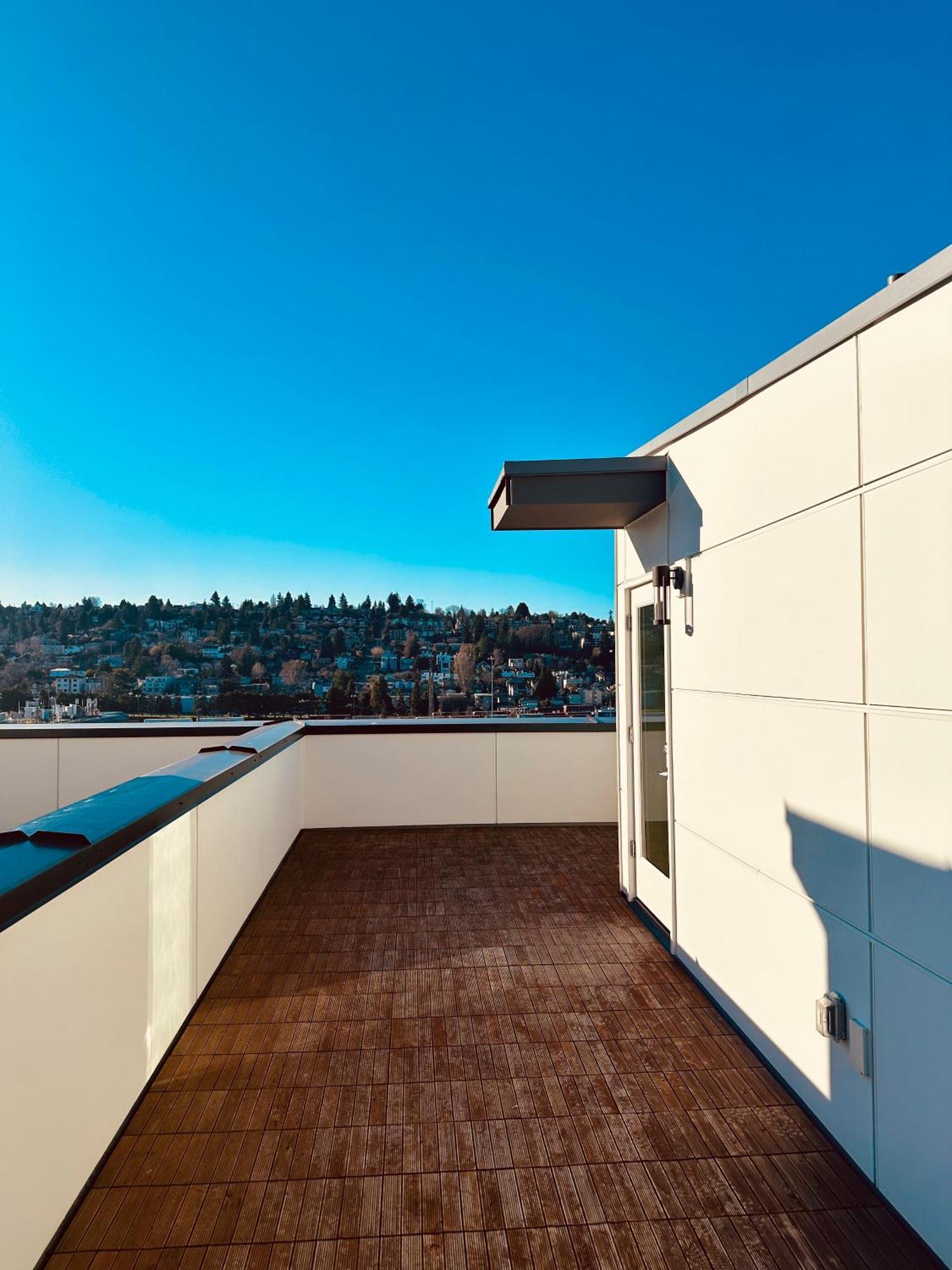 Luxe & Bright Gem - Prime Location, Roof Deck, View * Seattle