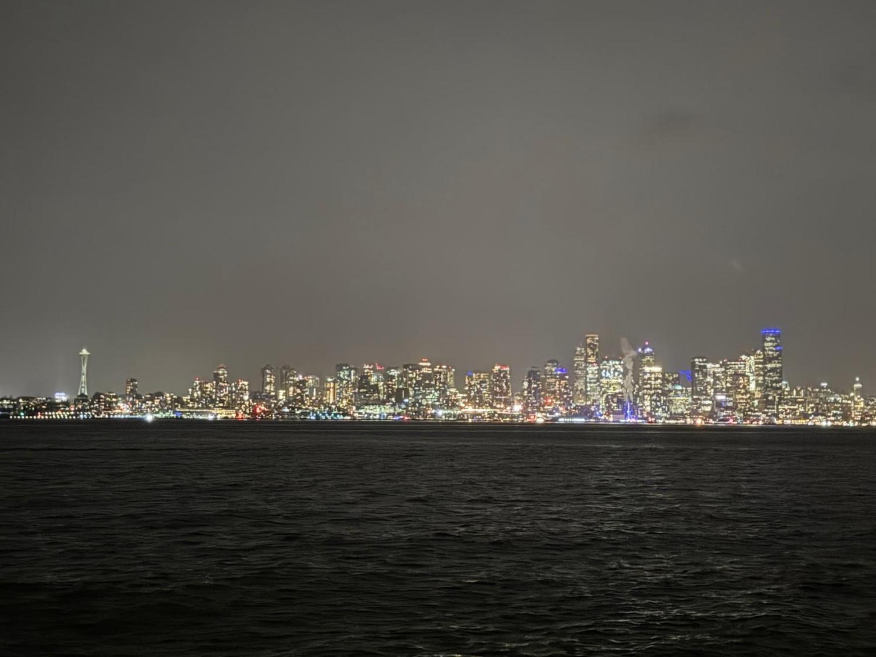 Steps To Alki With Water Views Rooftop Deck Seattle