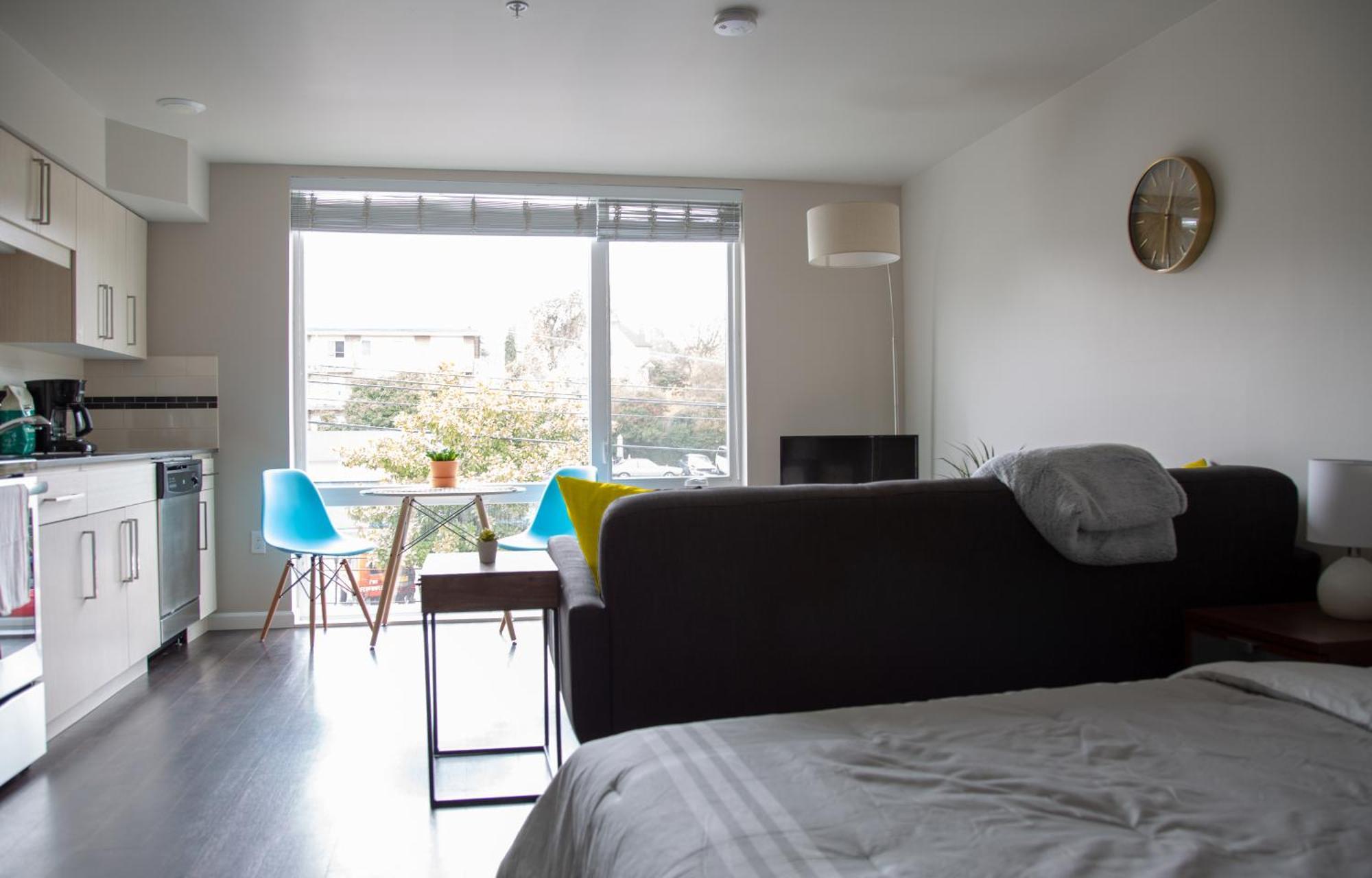 Apartment Capitol Hill Modern With Free Parking!
