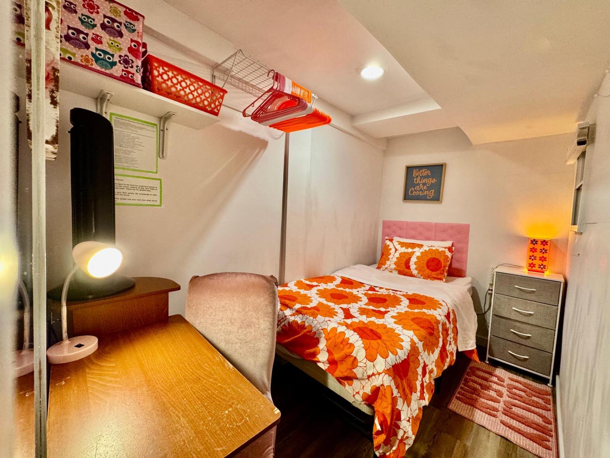 Homestay Tiny Private On The 1st Floor With Shared Bathroom 9 Minutes To Seatac Airport Seattle