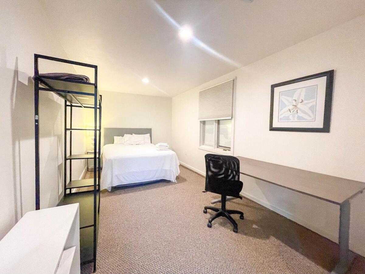 Private North Sandpoint Apartment Seattle