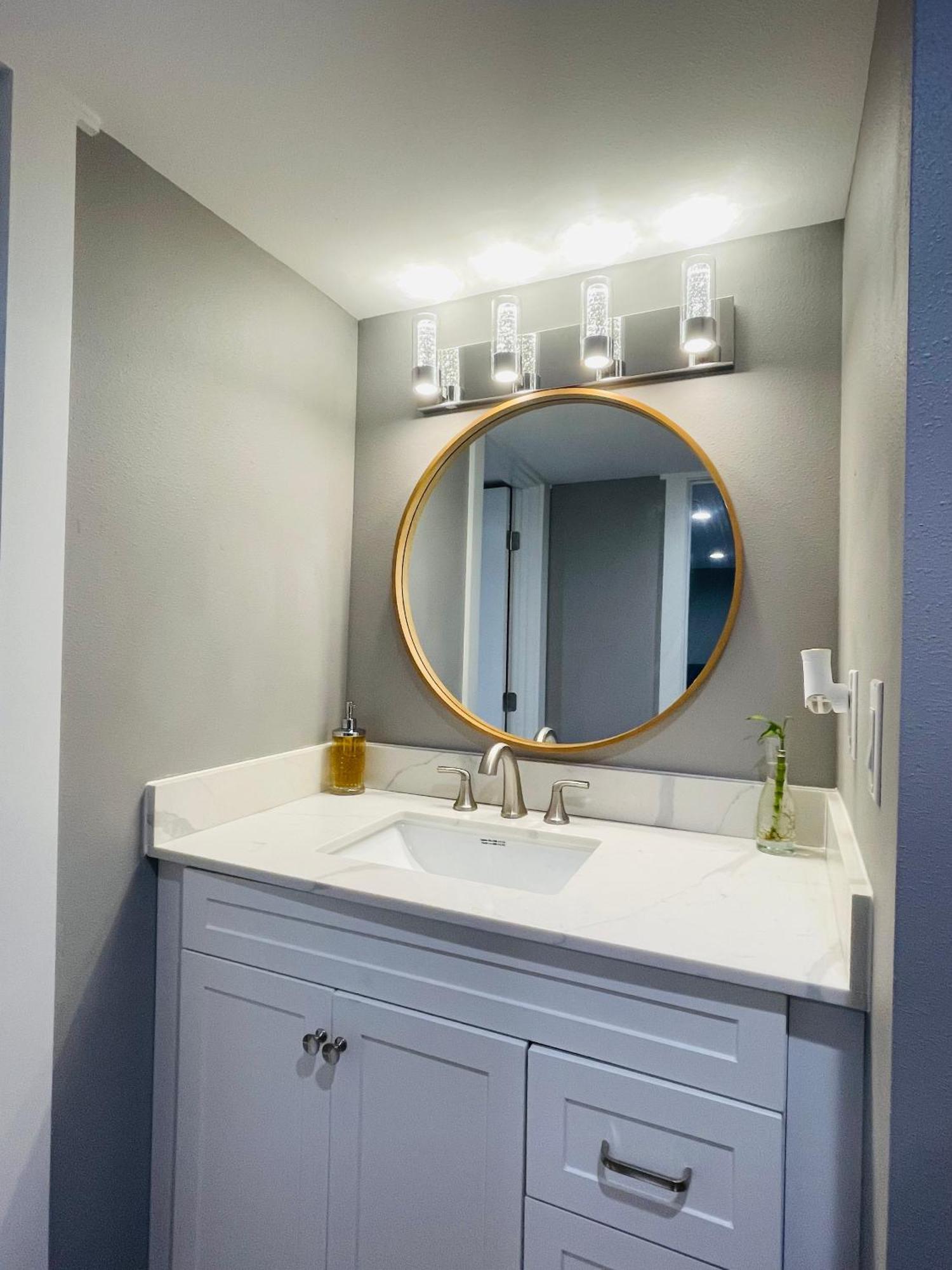 Villa 1st Line C Full Modern Remodeled Seattle