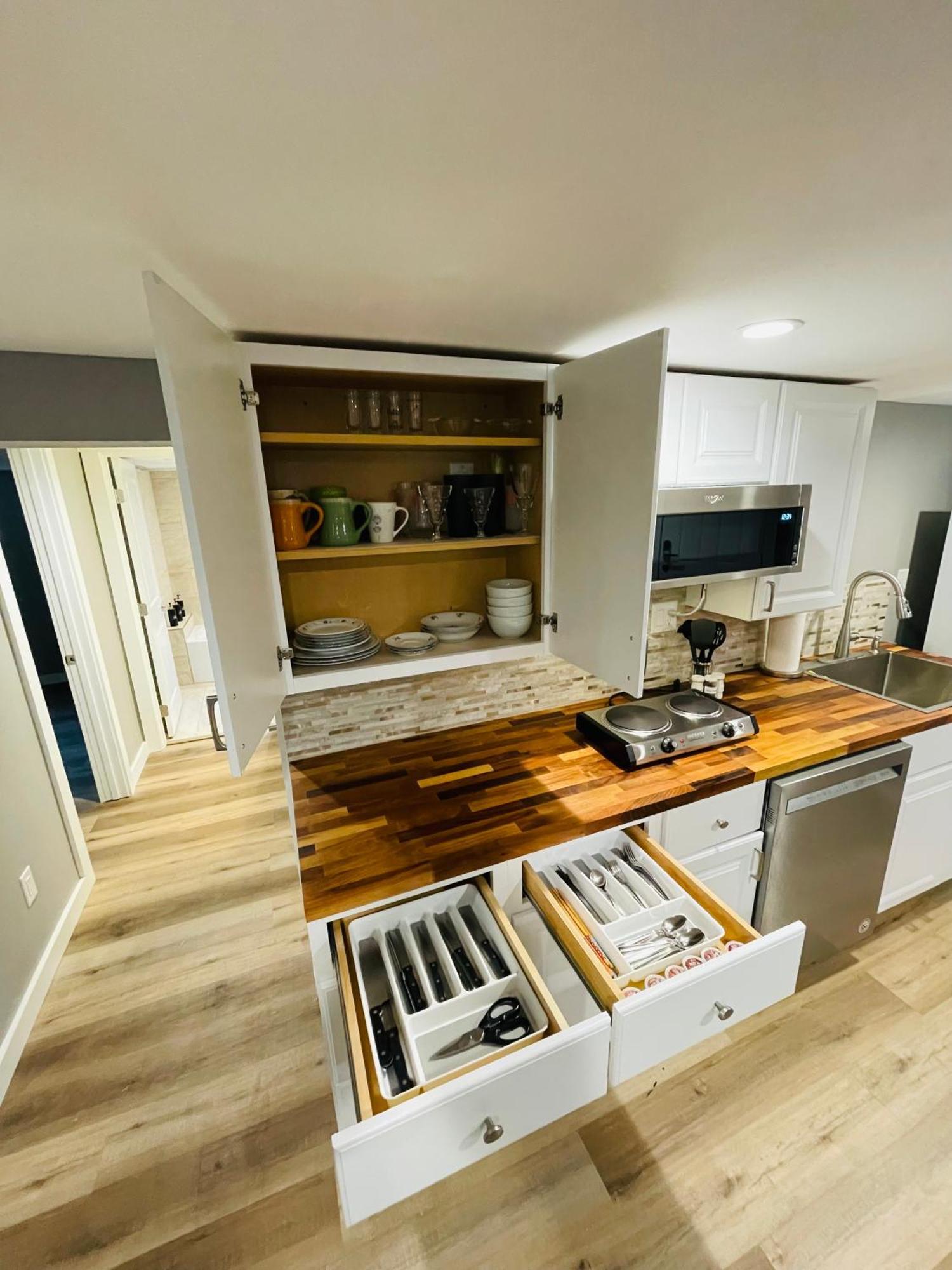 1st Line C Full Modern Remodeled