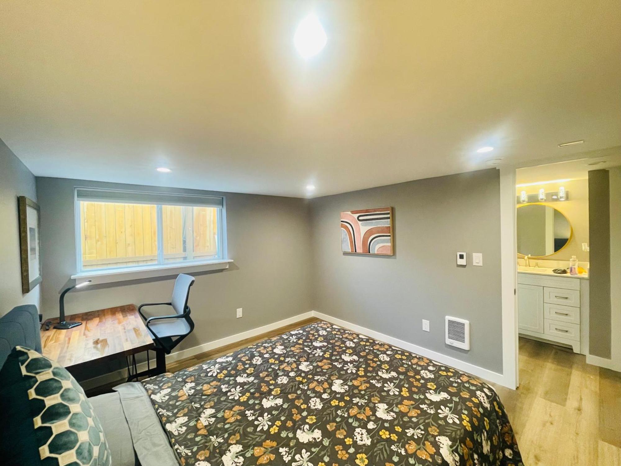 1st Line C Full Modern Remodeled