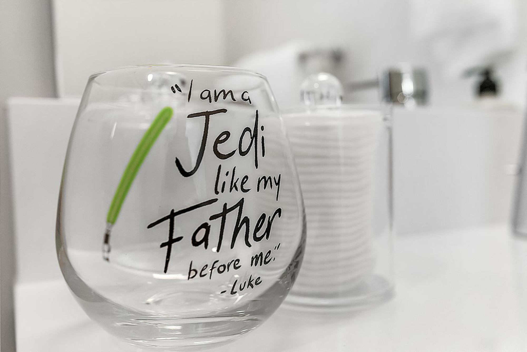 Luke's Jedi Meditation Chamber Homestay *