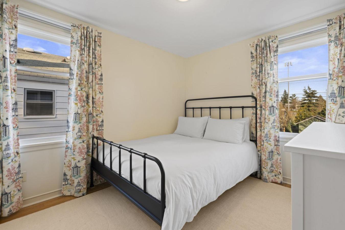 3br 2ba Ballard Blue, Holiday home *
