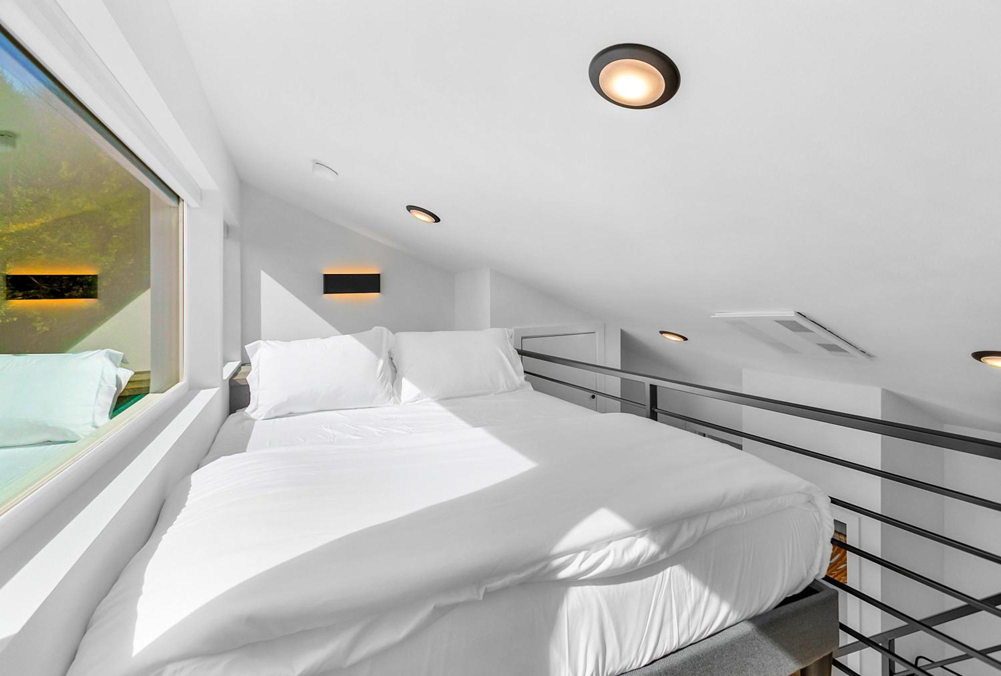 Echo Loft A Modern Escape Apartment Seattle