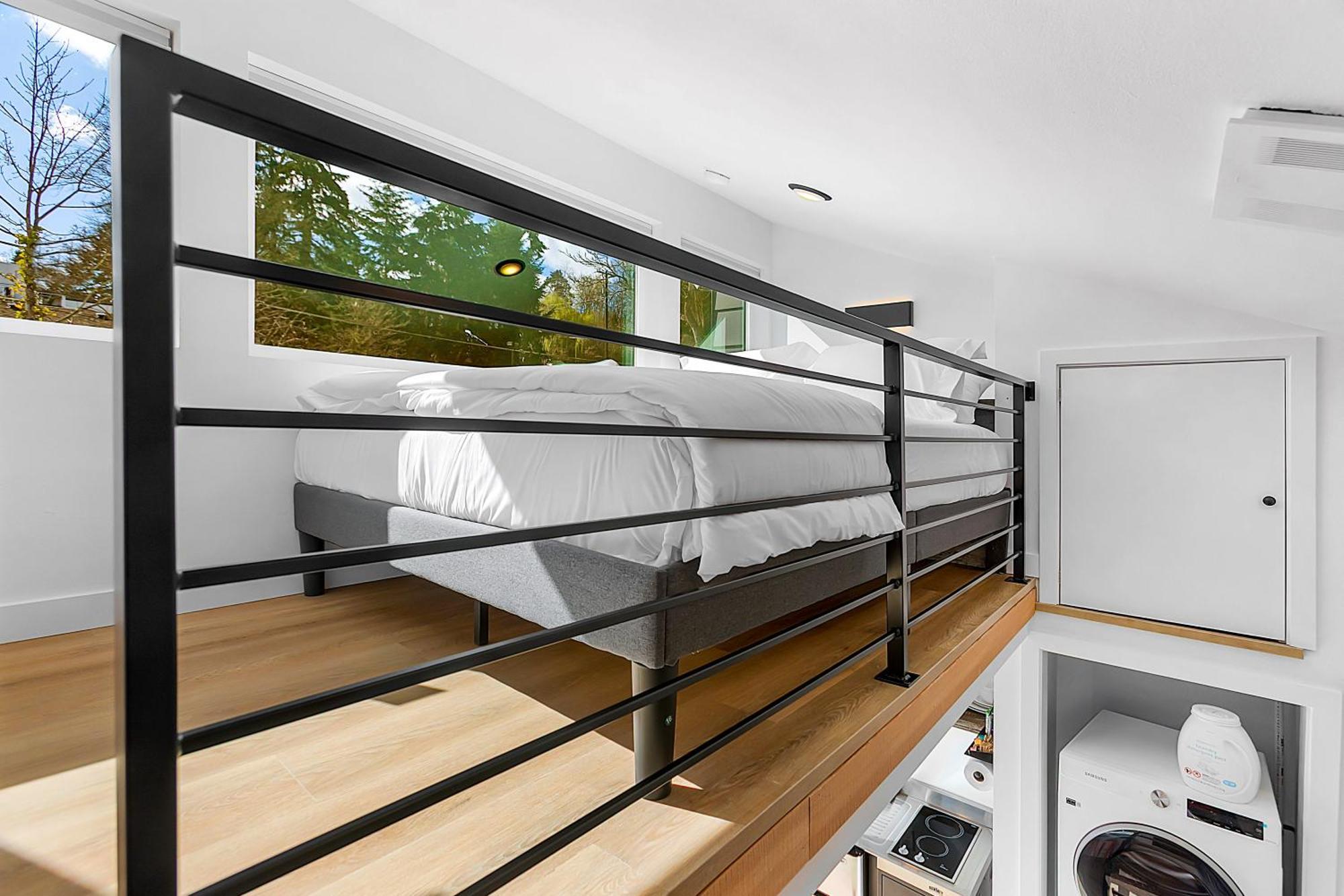 Echo Loft A Modern Escape *