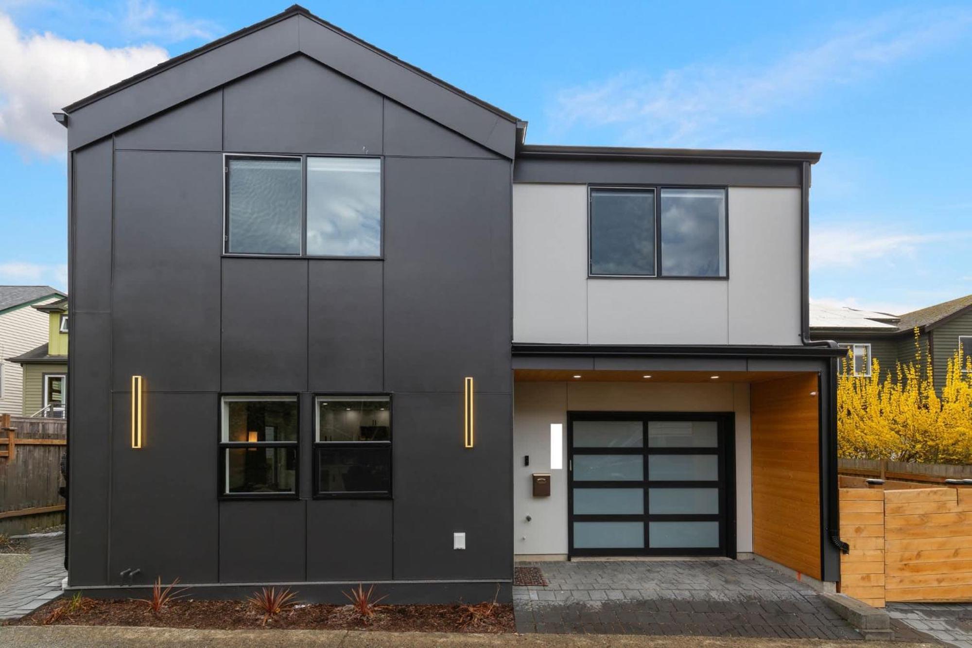 Holiday home Modern Ballard Retreat Near & Parks