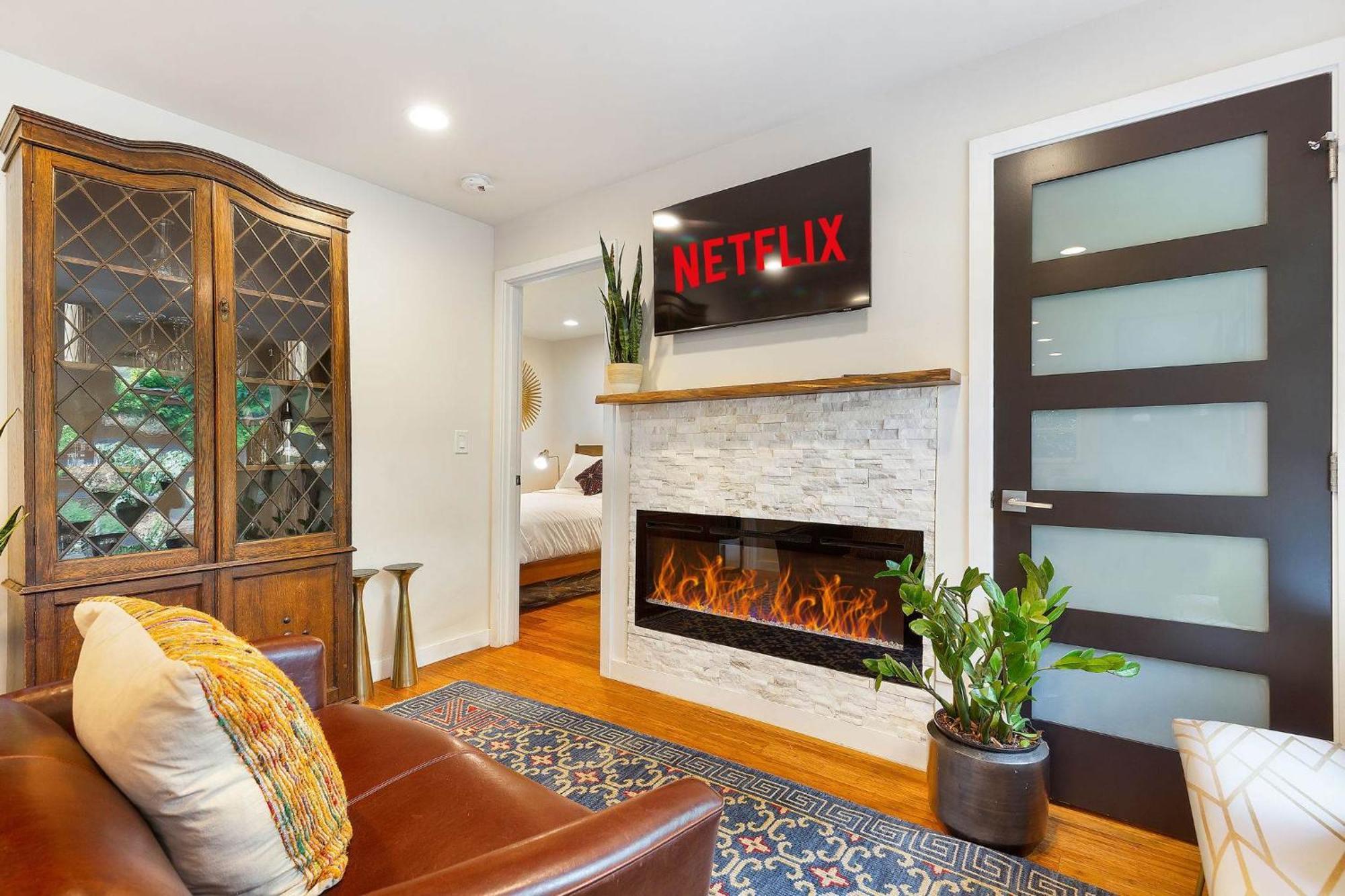3bd Remodeled Near *