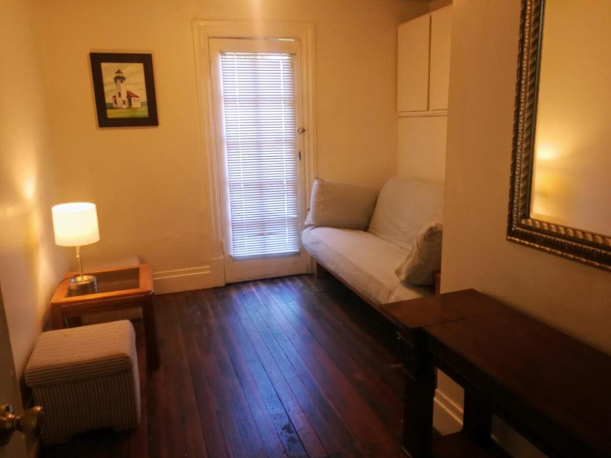 Apartment #2 Walking Distance To Capitol Hill Downtown