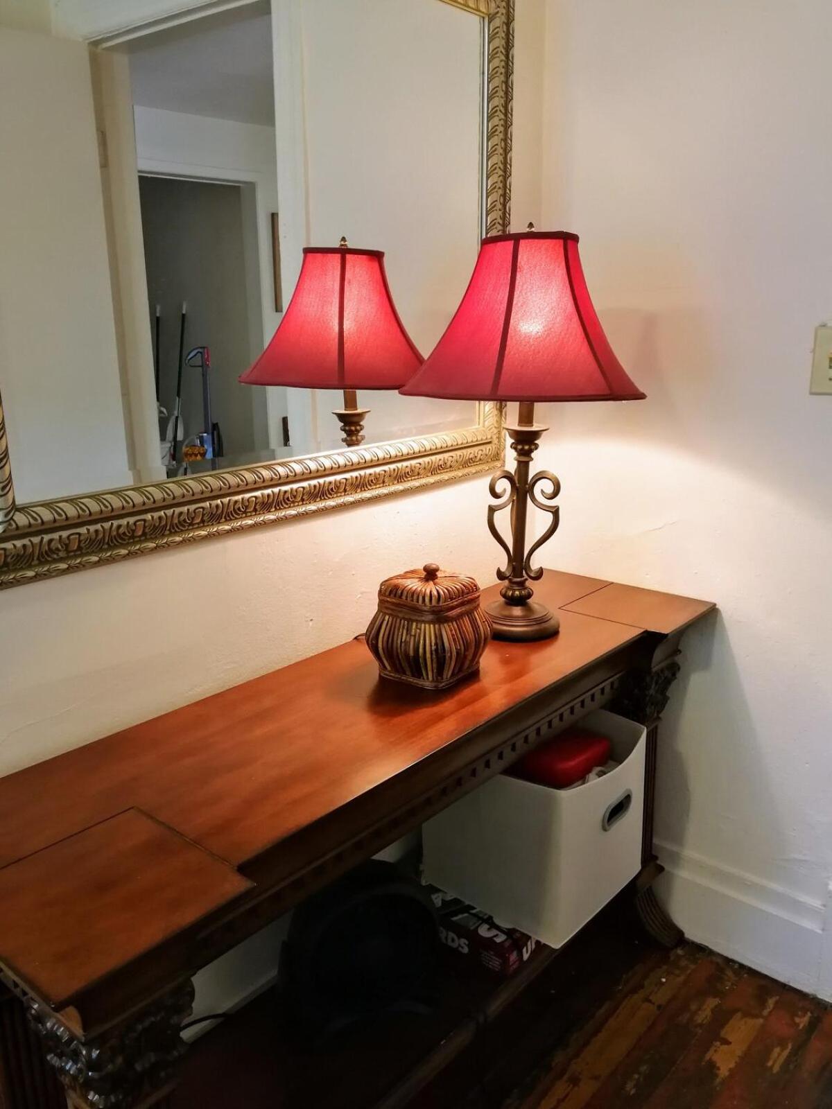 Apartment #2 Walking Distance To Capitol Hill Downtown *