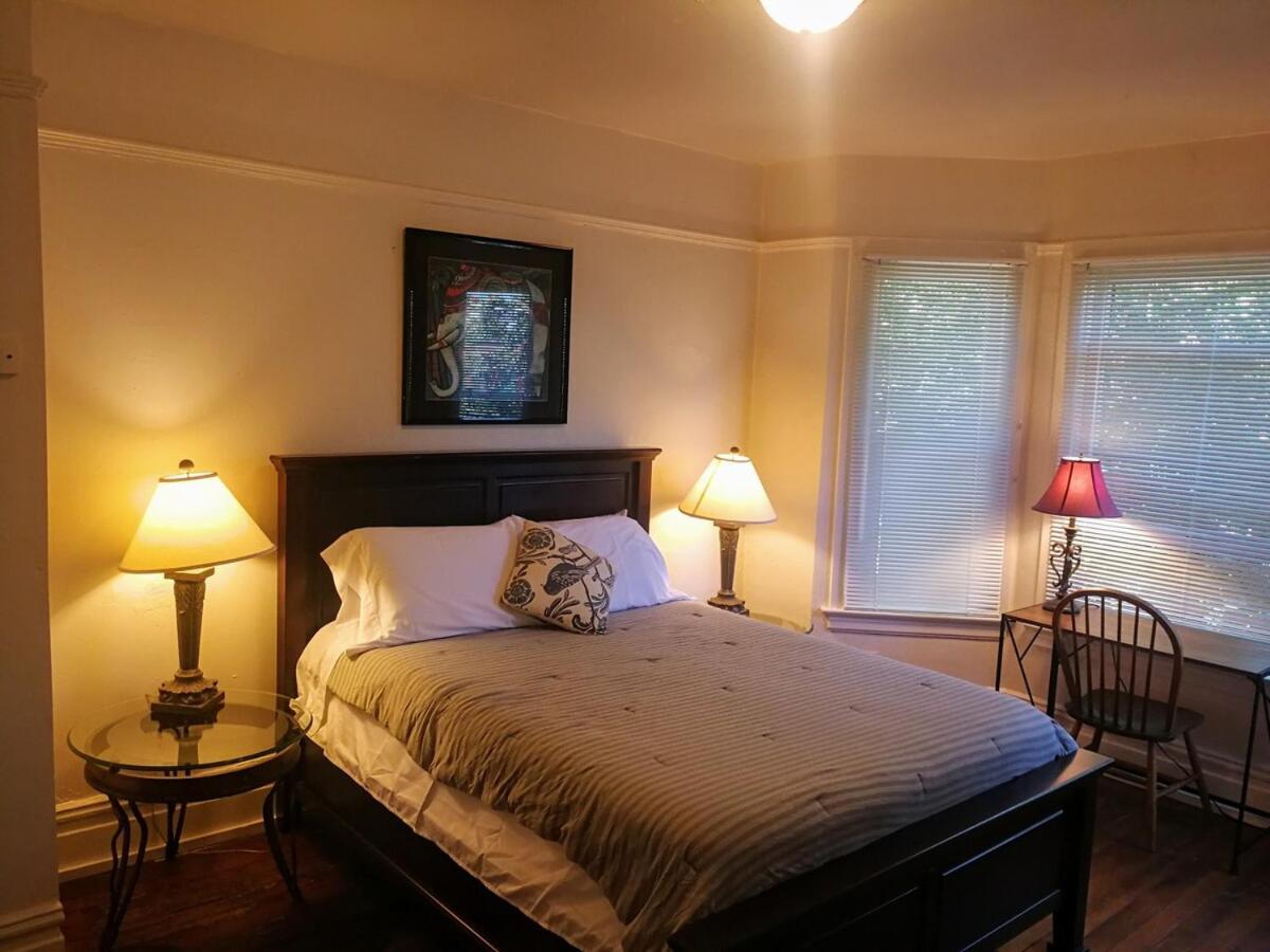#2 Walking Distance To Capitol Hill Downtown Apartment Seattle