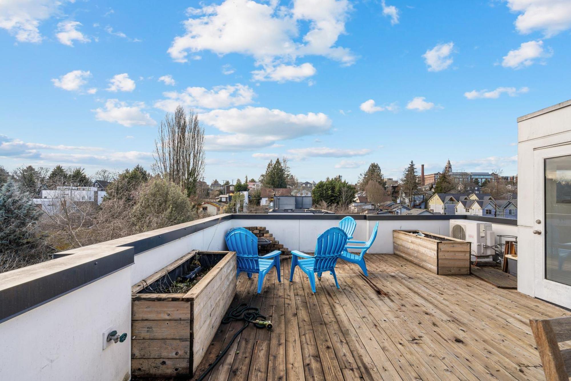 The Rooftop Blue Haven W Firepit Holiday home