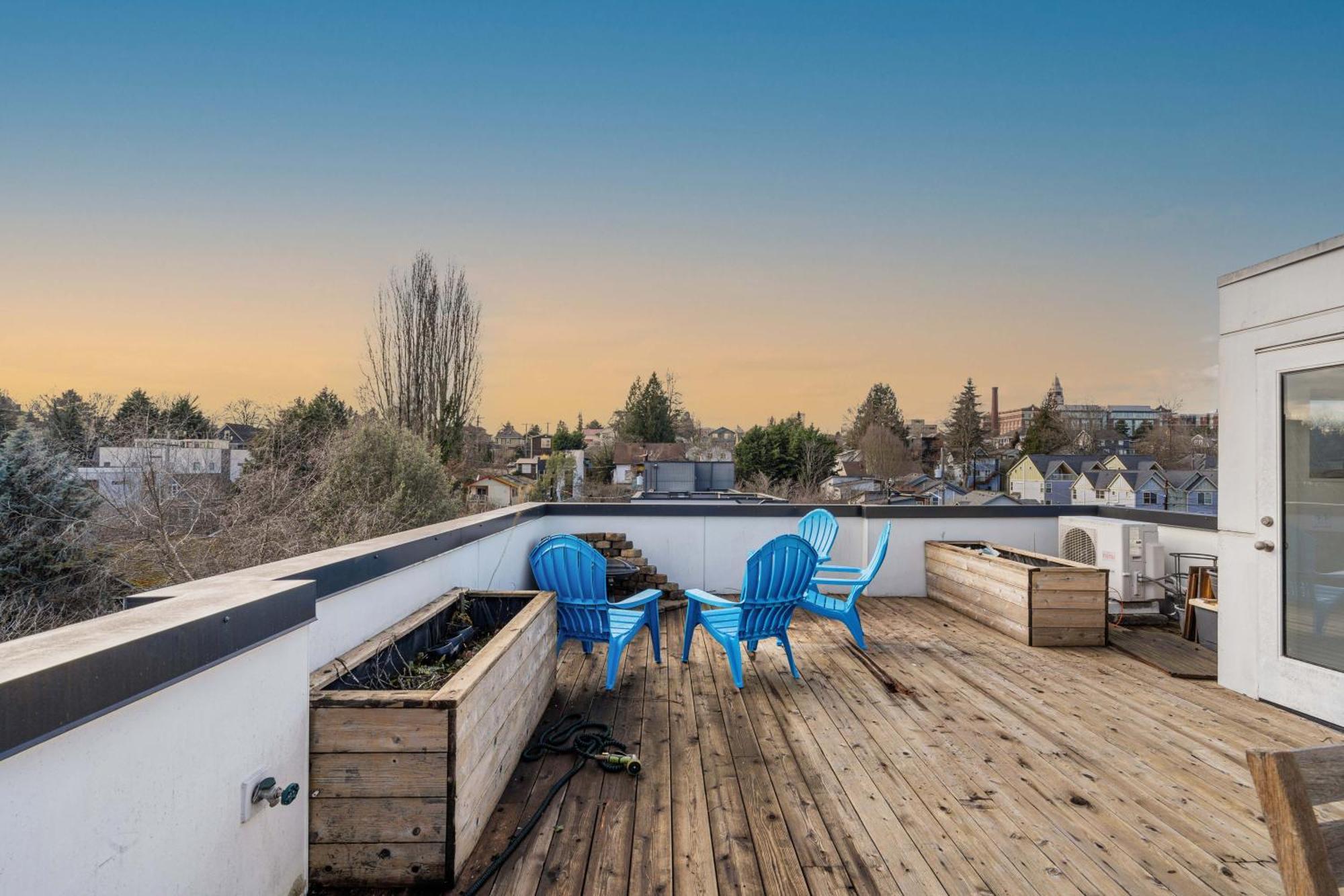 Holiday home The Rooftop Blue Haven W Firepit