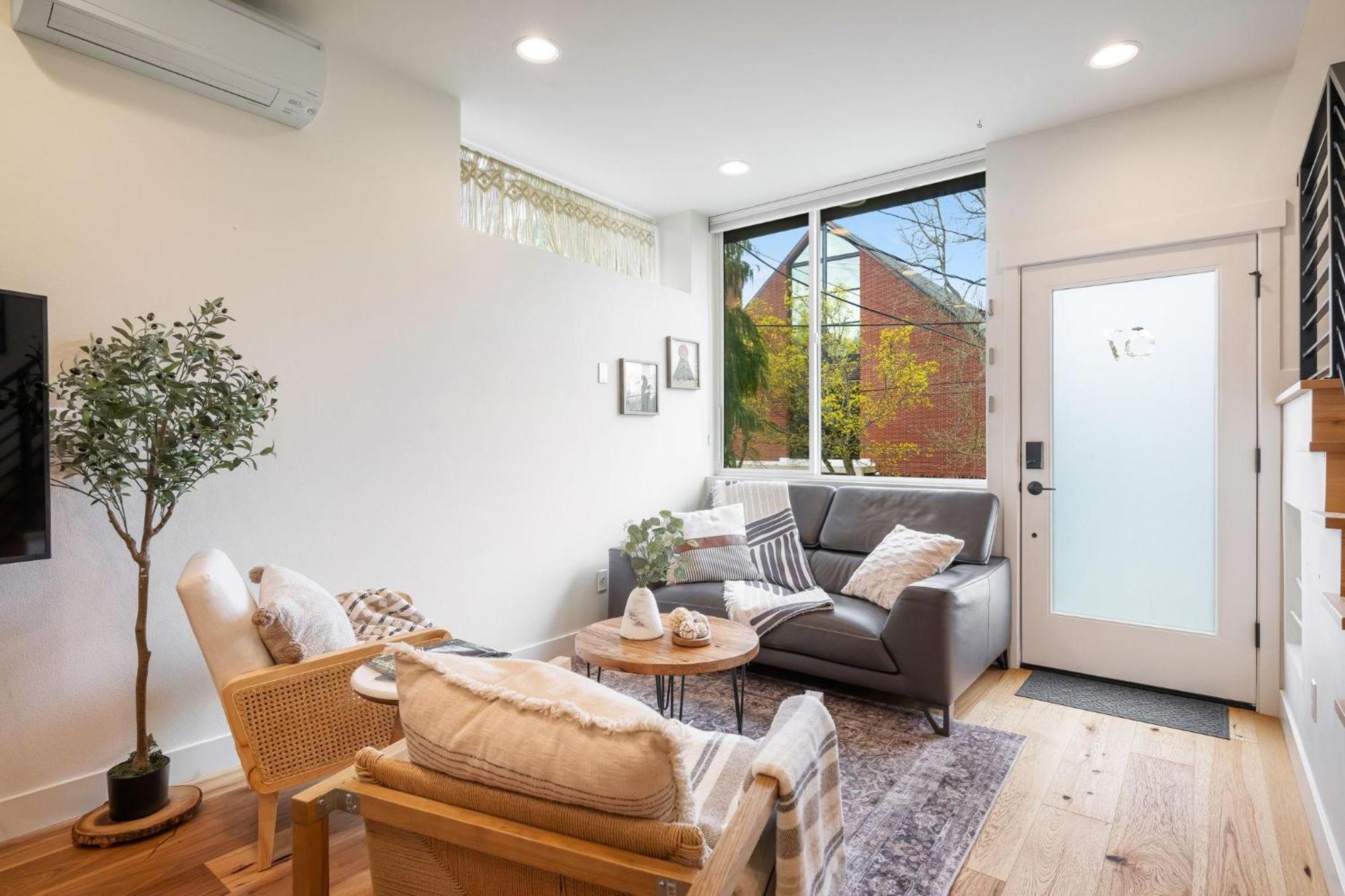 The Ashworth 67 By Betterstay Holiday home Seattle