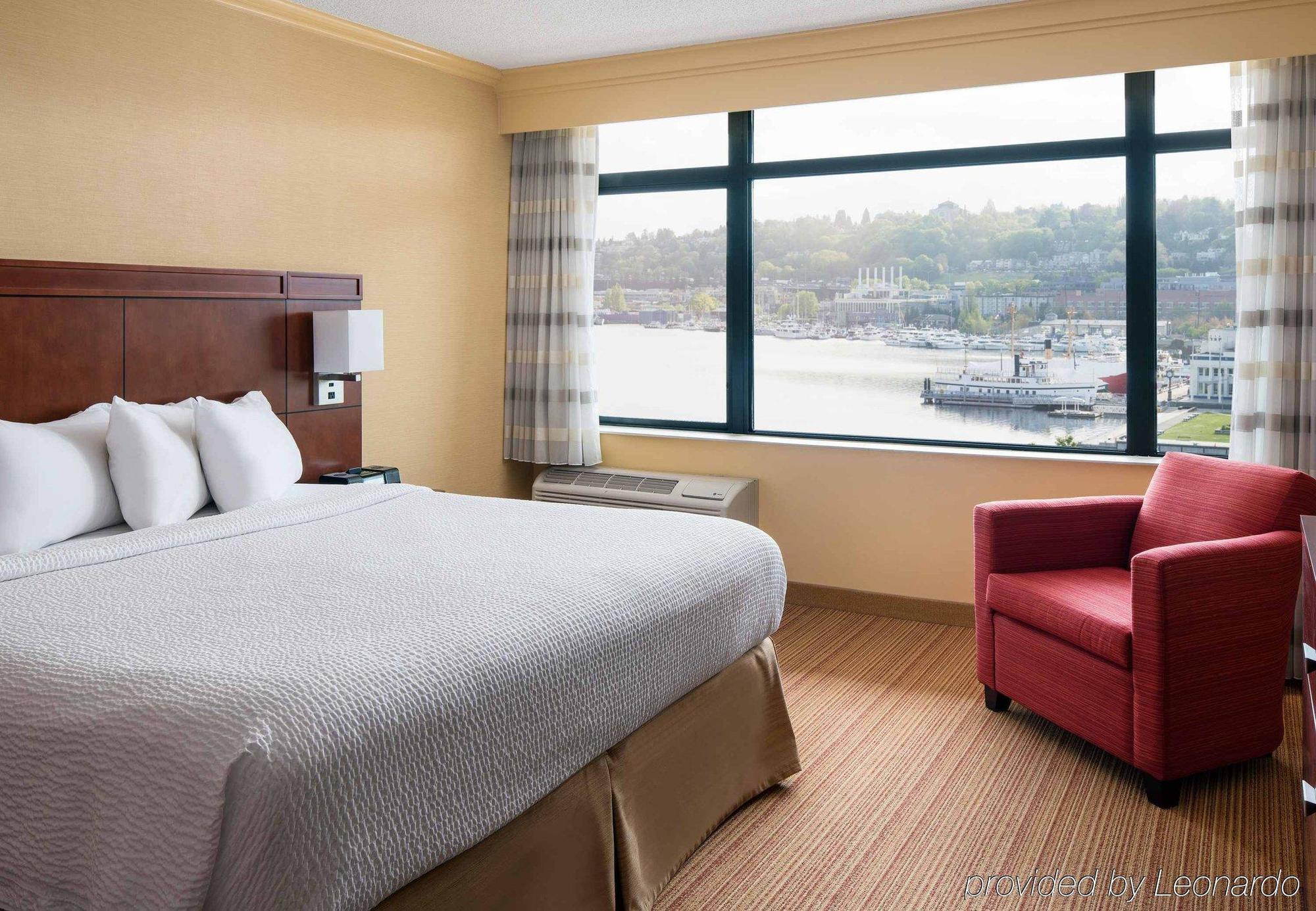 Courtyard Downtown/lake Union Hotel