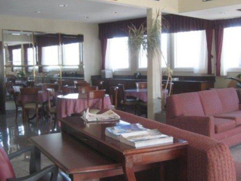 Hotel Pacific