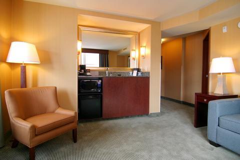 Silver Cloud - Stadium Hotel