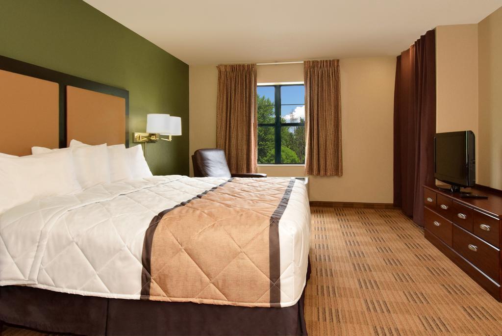 Extended America - - Northgate Hotel Seattle