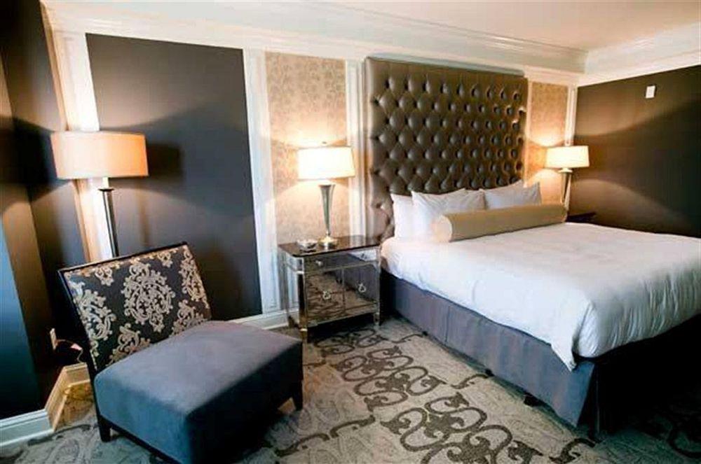 Ballard Hotel