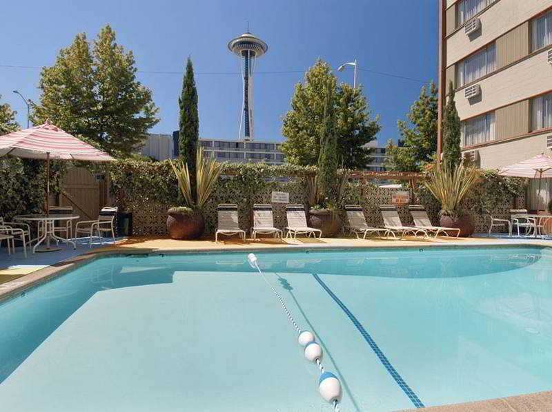 Hotel Travelodge By Wyndham By The Space Needle 2*