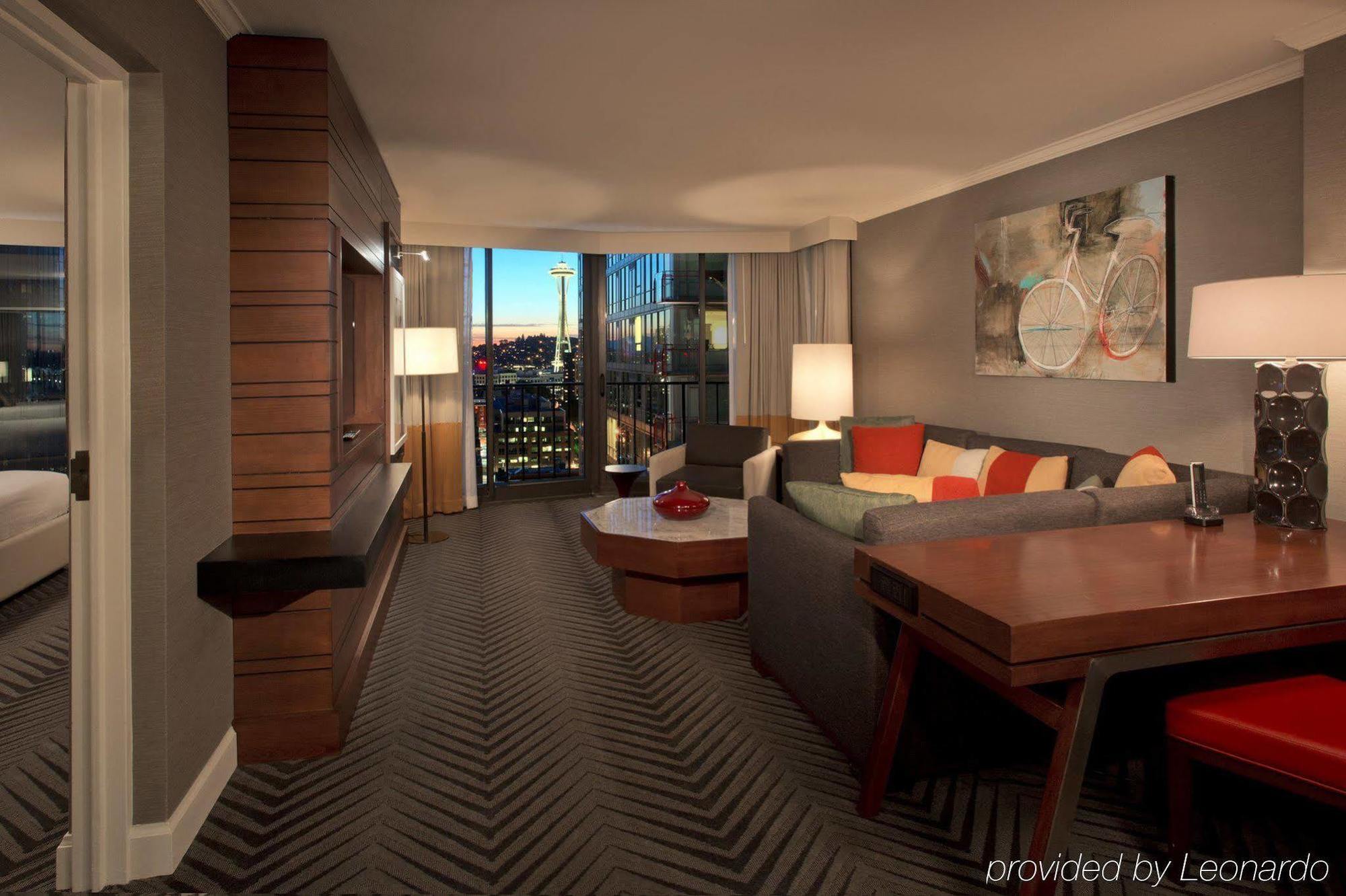 Warwick Hotel 4*