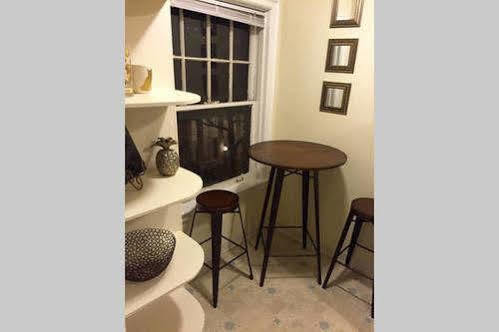 Convention Center Boutique Apartment Seattle