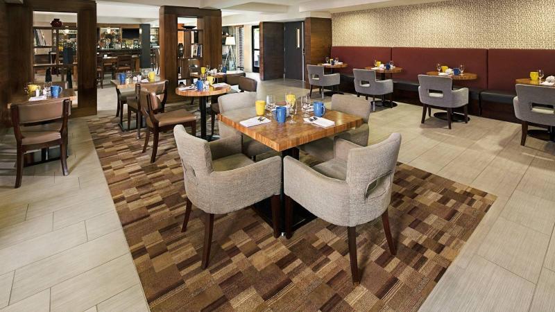 Four Points By Sheraton Downtown Center 3*
