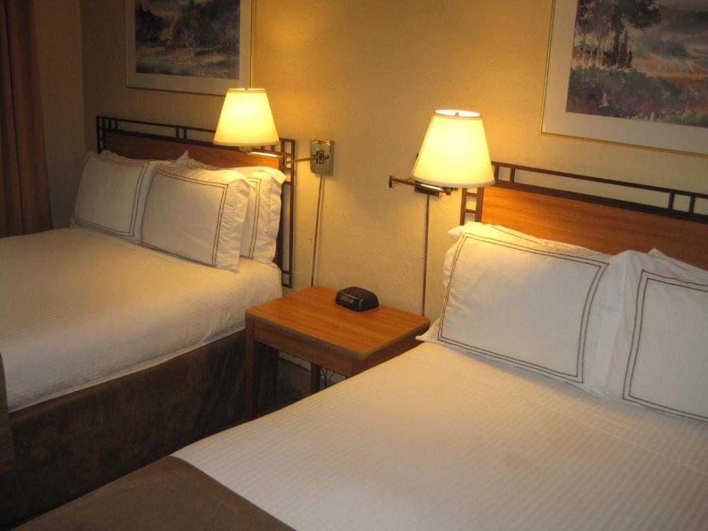 Travelodge By Wyndham By The Space Needle 2*