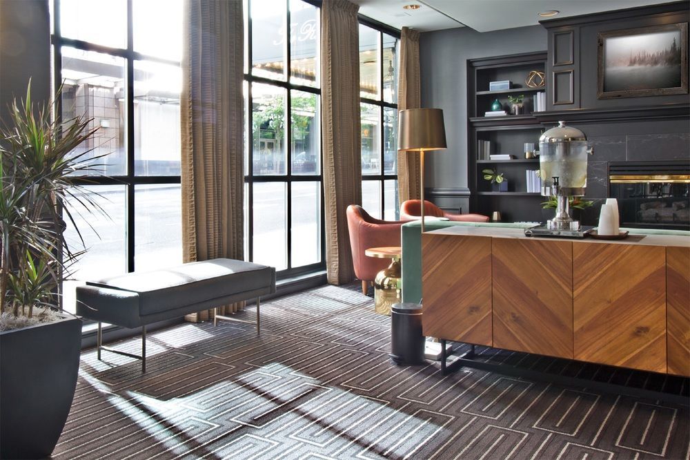 Hotel Theodore 4*