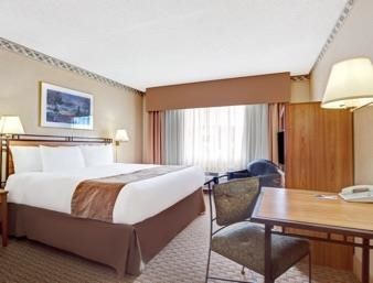 Travelodge By Wyndham By The Space Needle Hotel
