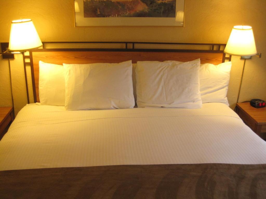 Travelodge By Wyndham By The Space Needle 2*