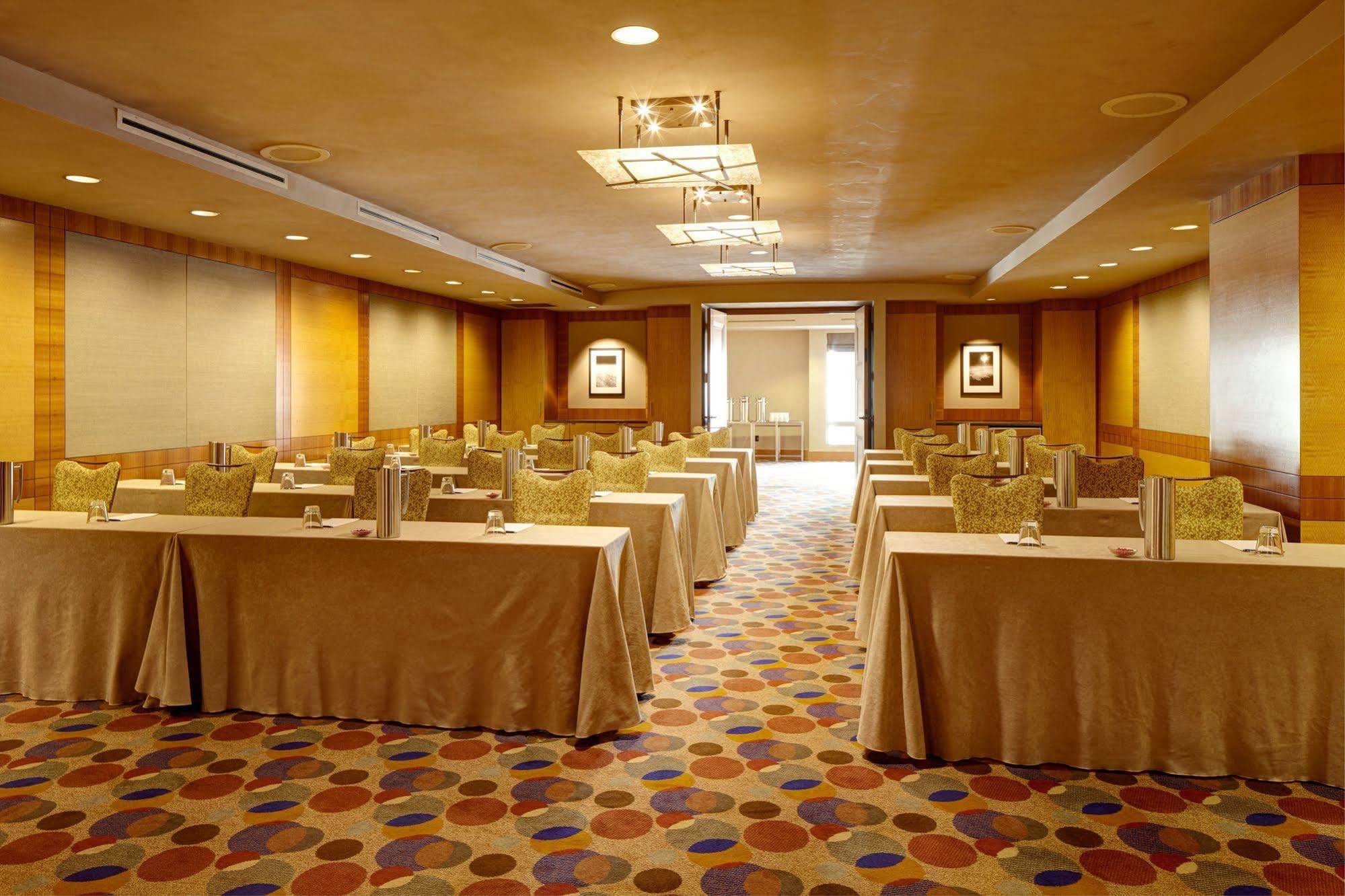 Grand Hyatt Hotel 5*