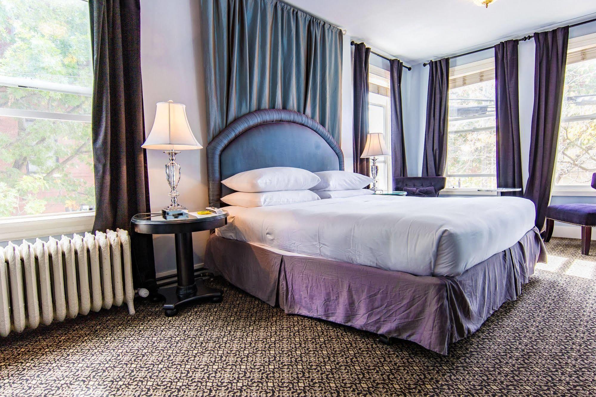 Ballard Hotel