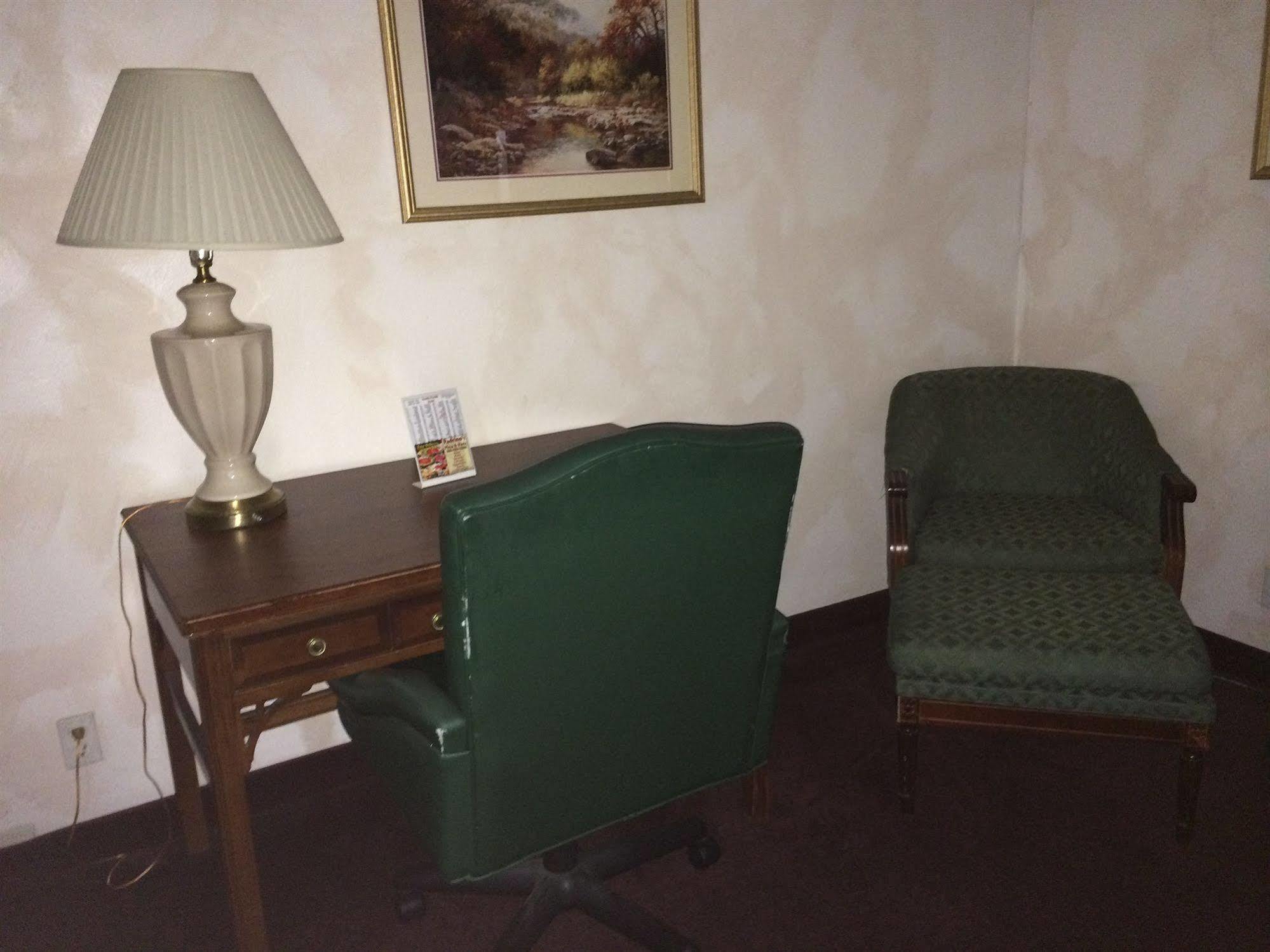 Hotel Pacific