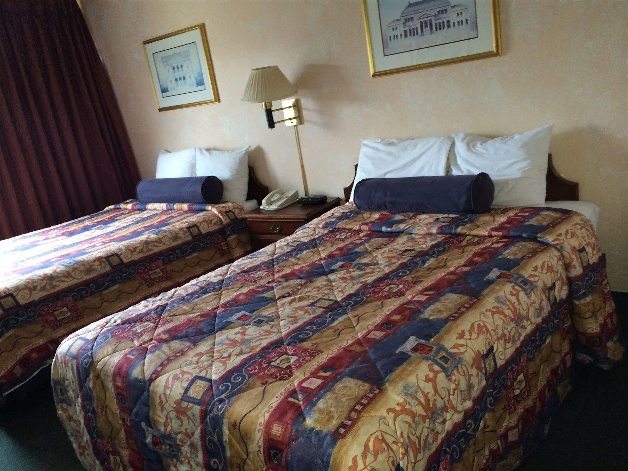 Hotel Pacific