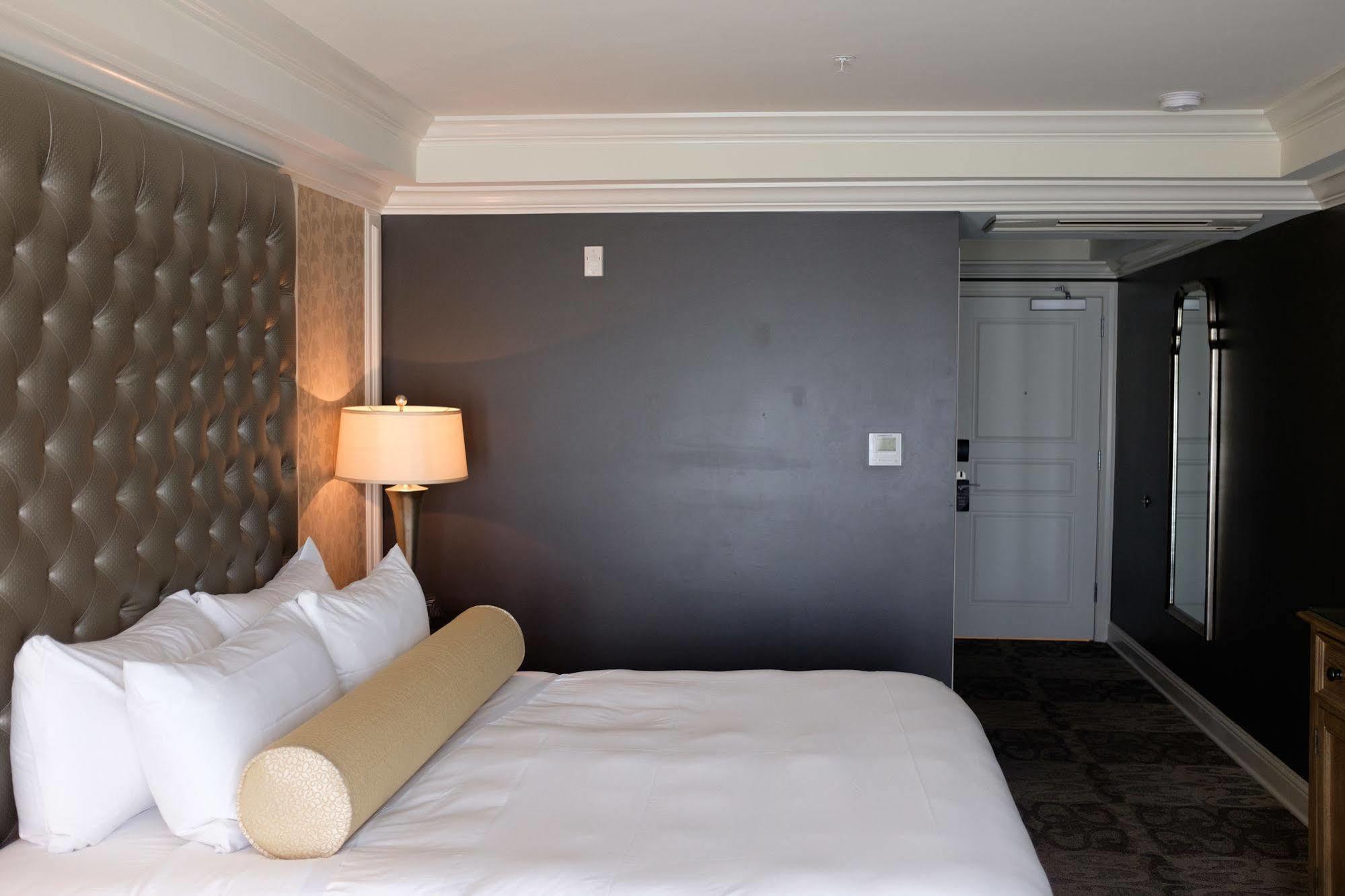 Hotel Ballard
