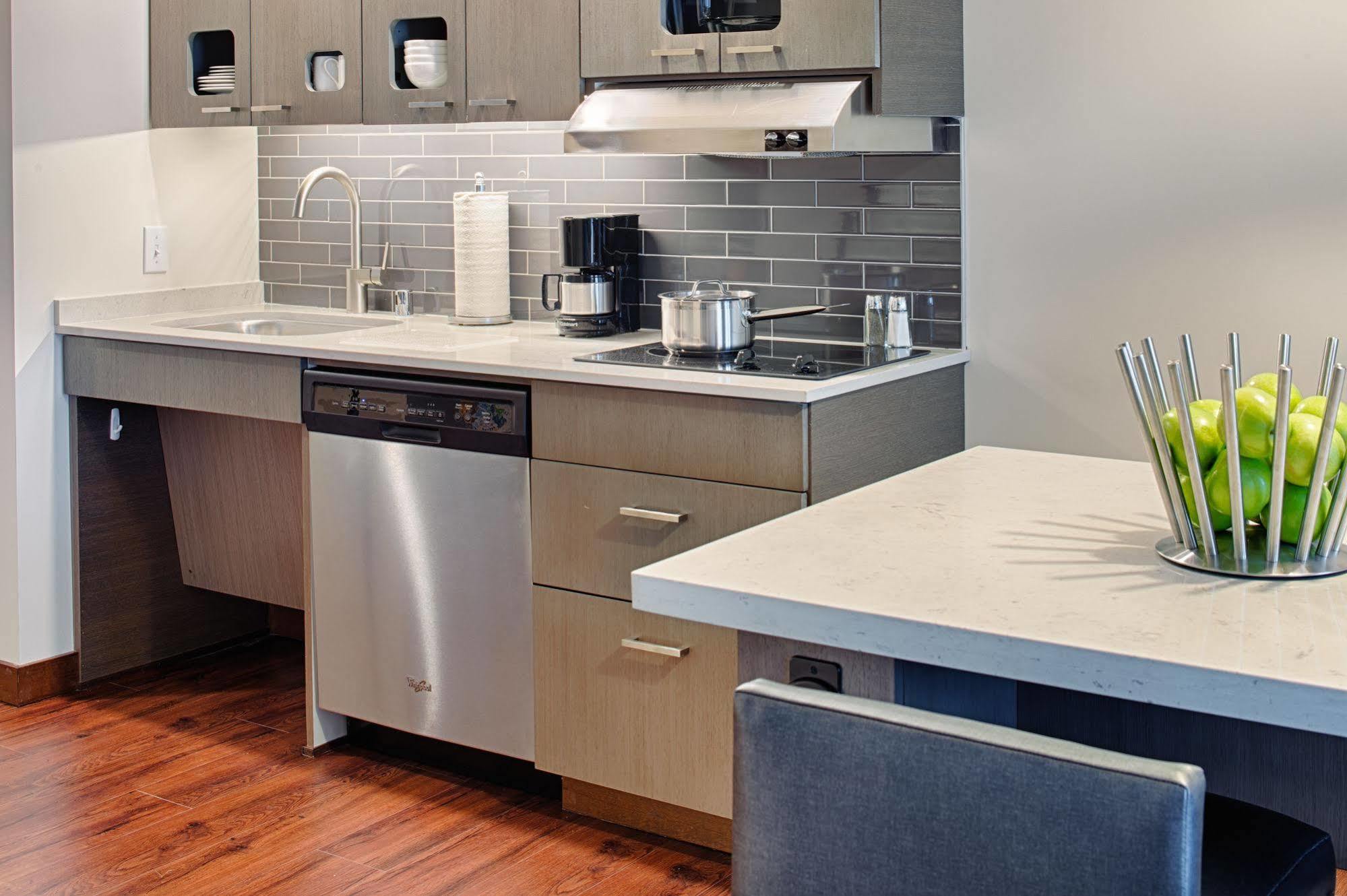 Hotel Hyatt House Downtown 3*